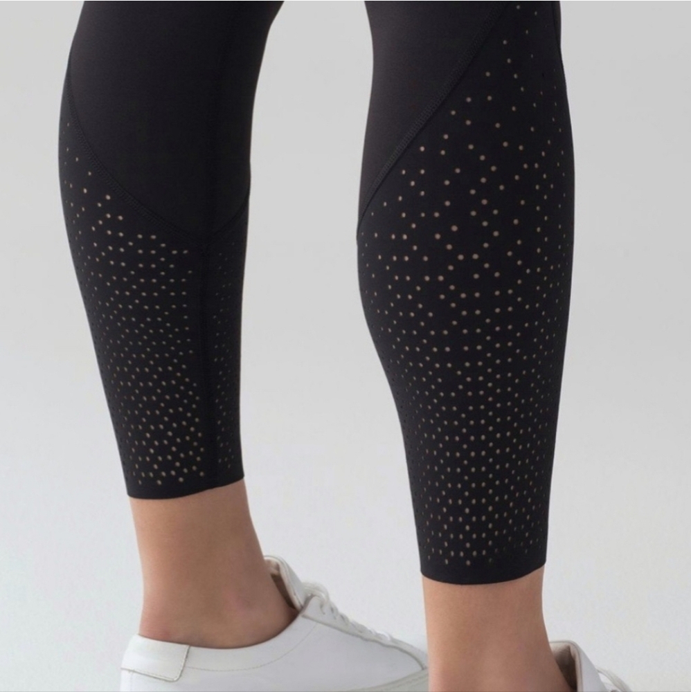 Lululemon Anew Tight with Lasercut Size 10 Black
